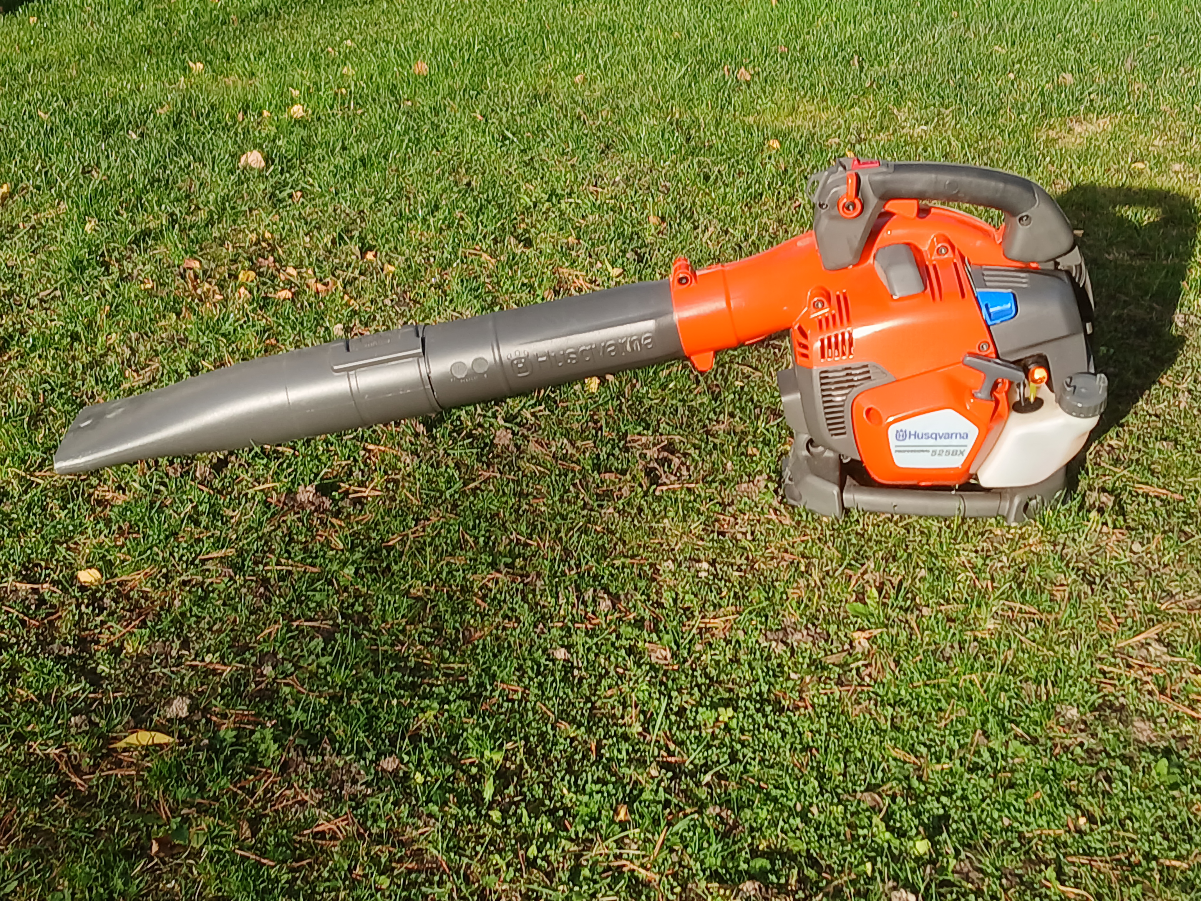 Lövblås husqvarna 525bx inkl bränsle 