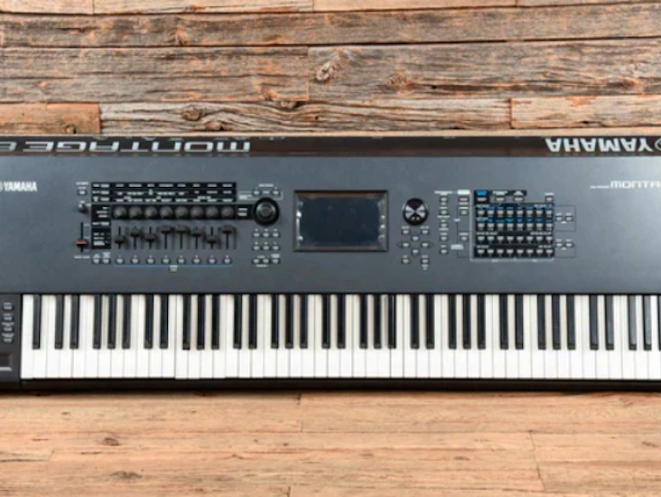 Yamaha montage m8x 88 keyboard keys modx motif nord roland fantom