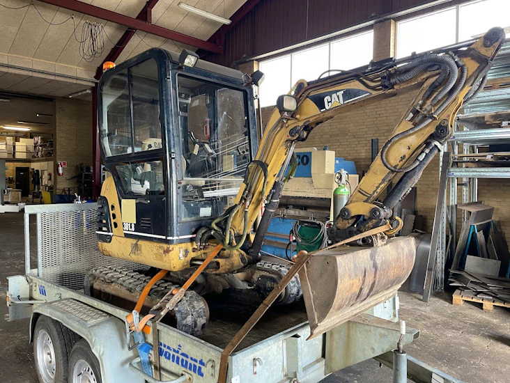 Minigraver 1800kg - cat 301.8