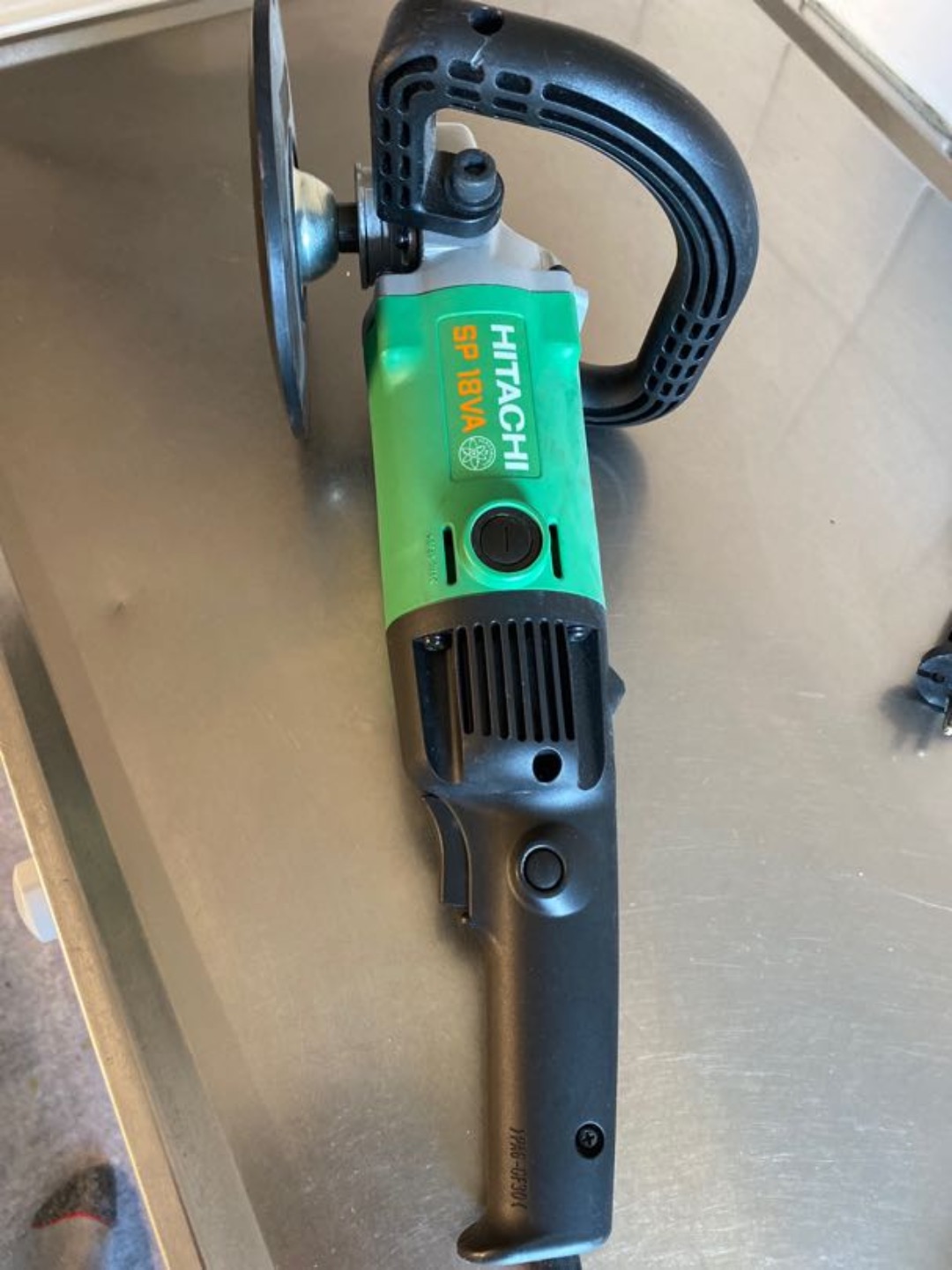 Proffsmaskinen för polering.