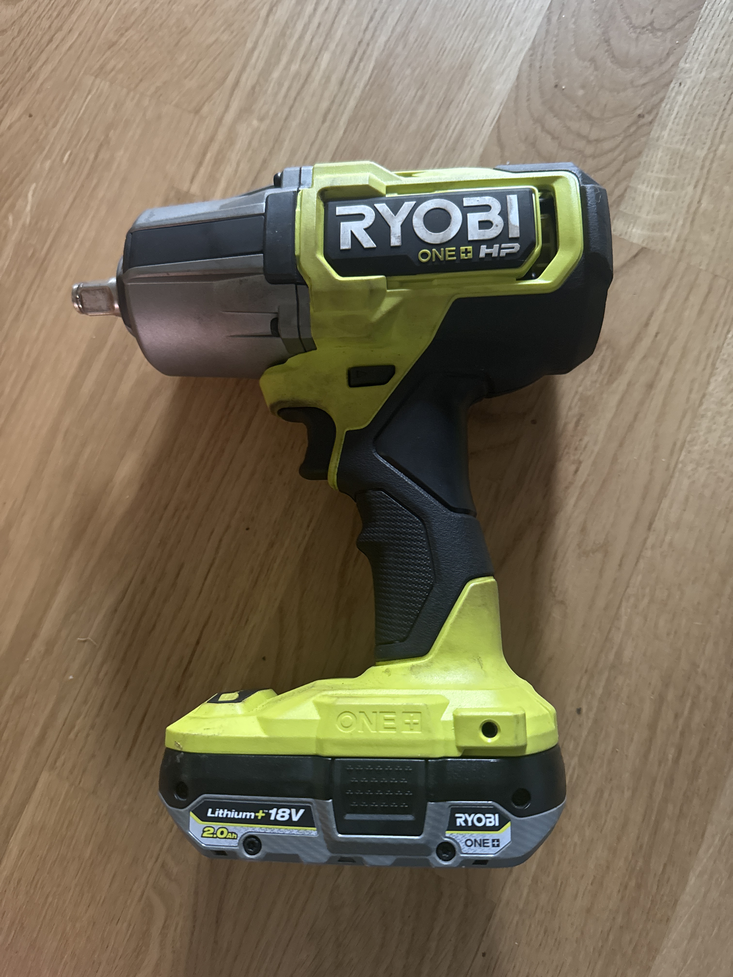 Ryobi mutterdragare kraftfull riwh18x