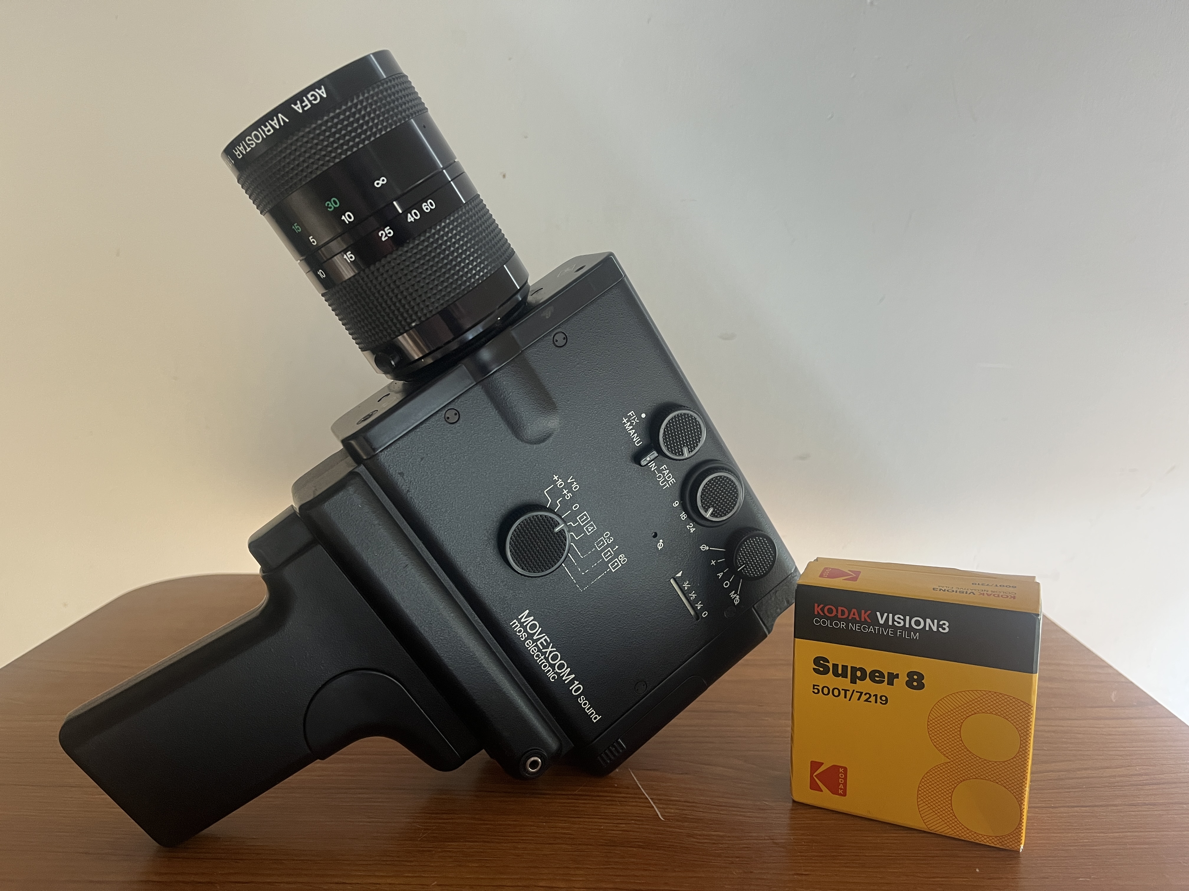 Agfa movexoom 10 super8 film camera 1:1,8/6-60 lens 