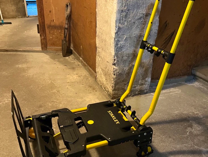 Hopfällbar transportkärra