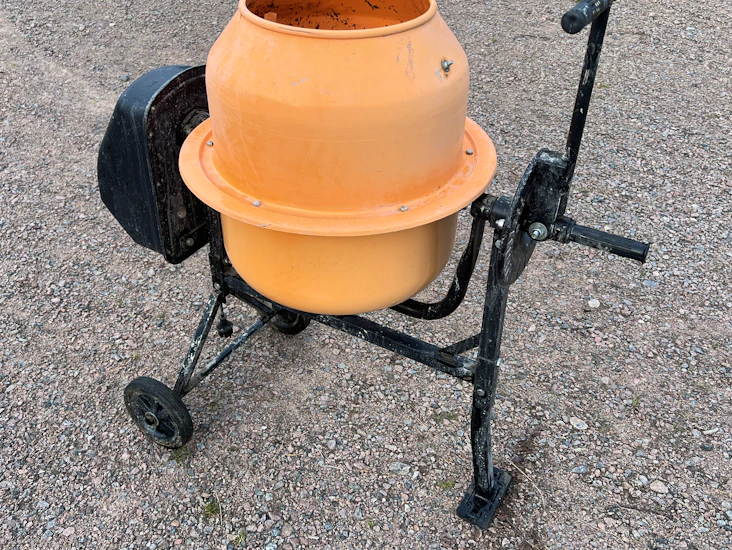 Betongblandare 63 liter