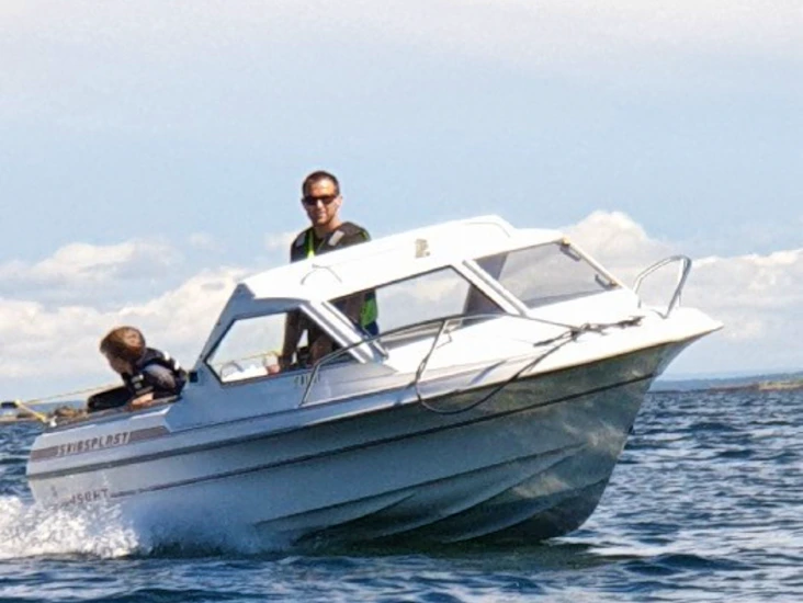 17 fot skipsplas. inkl vannski