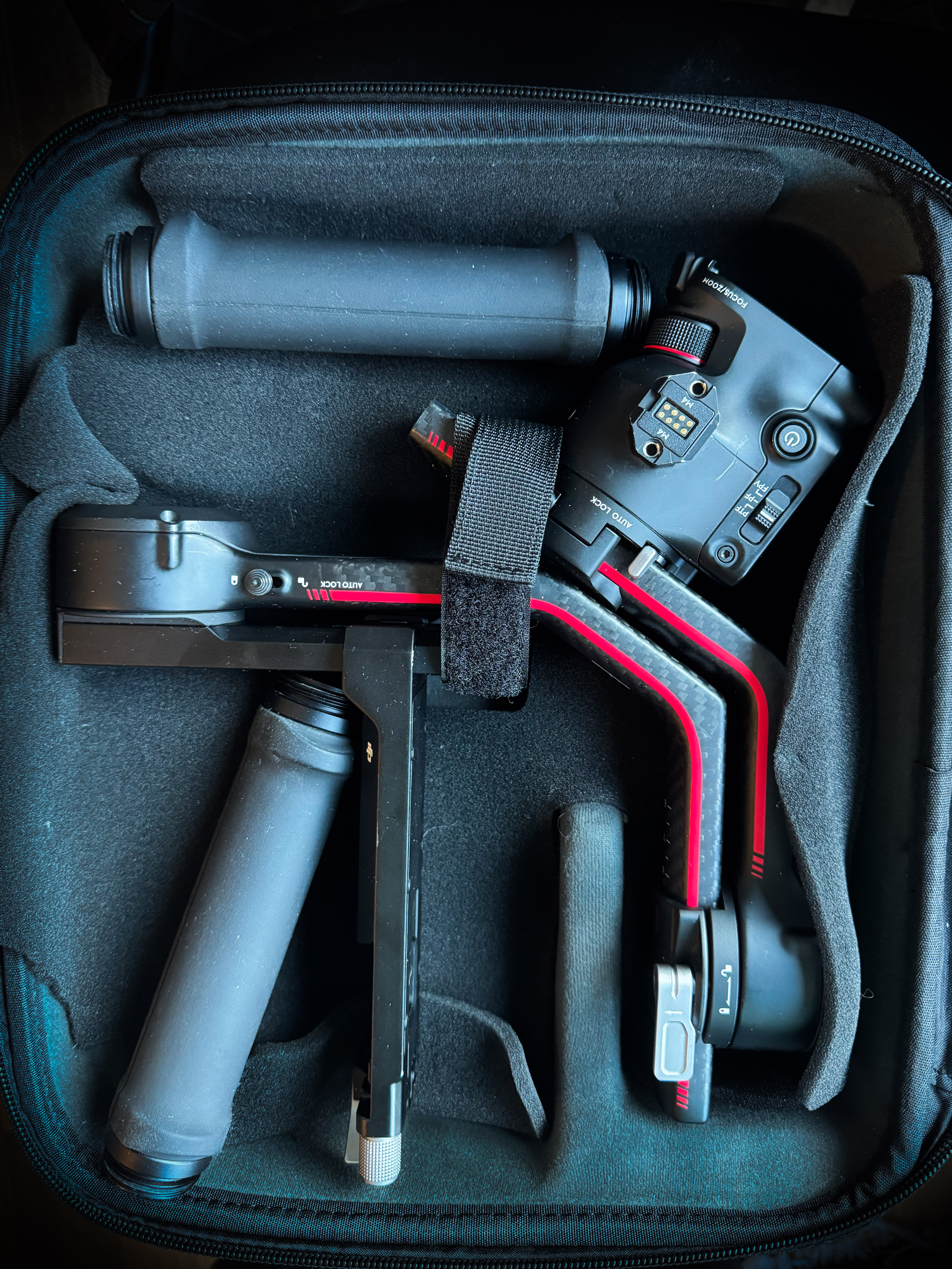 Dji rs 3 pro combo gimbal