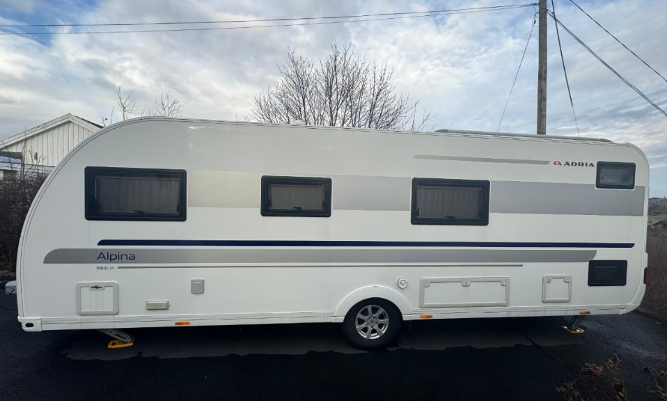 Adria alpina 663 uk supreme pluss 2016