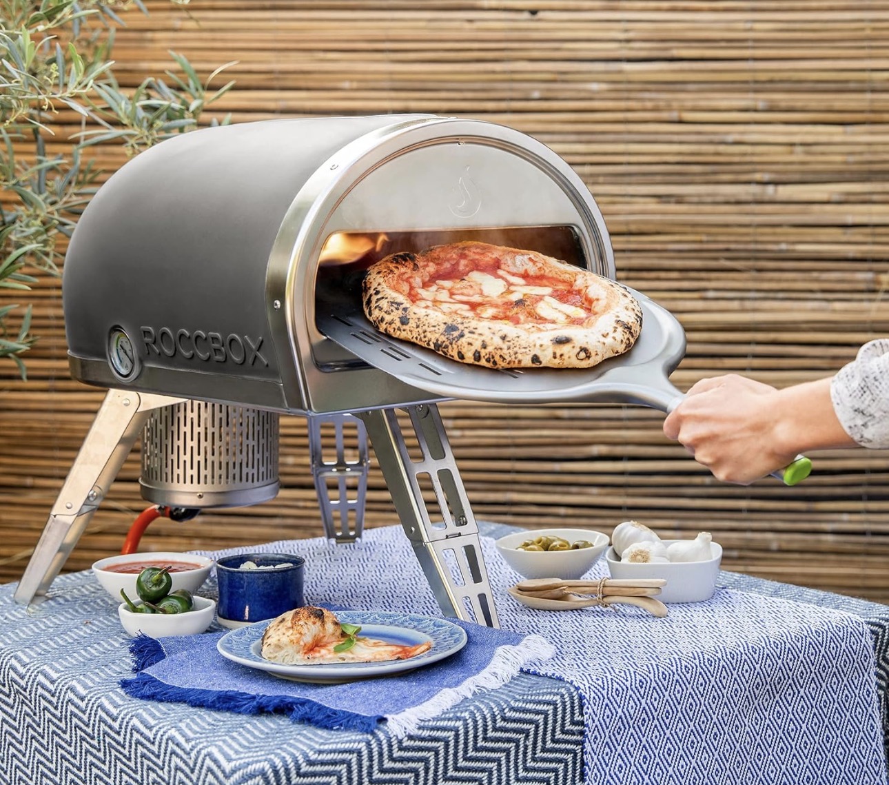 Gozney roccbox pizza oven