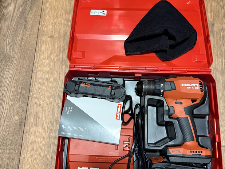 Hilti skrumaskin
