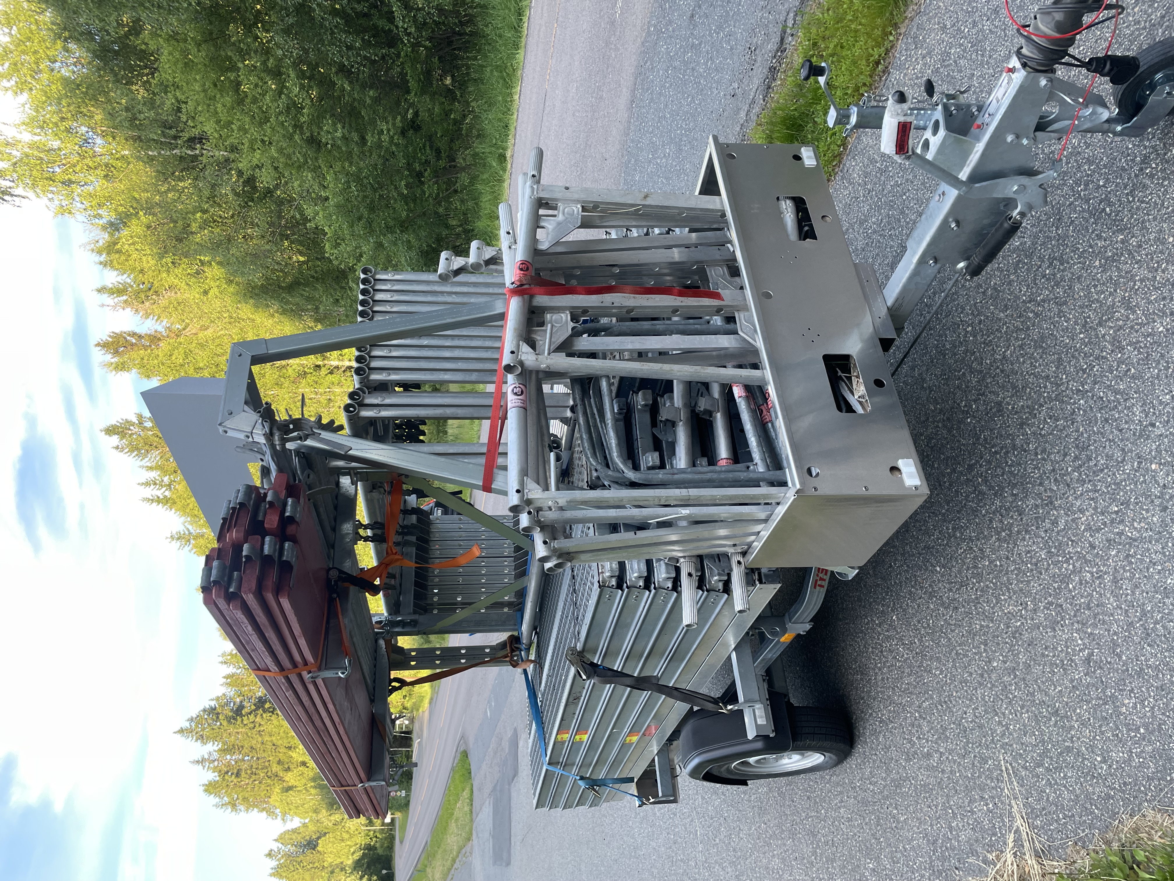 Lett stillas 120 kvm med henger 