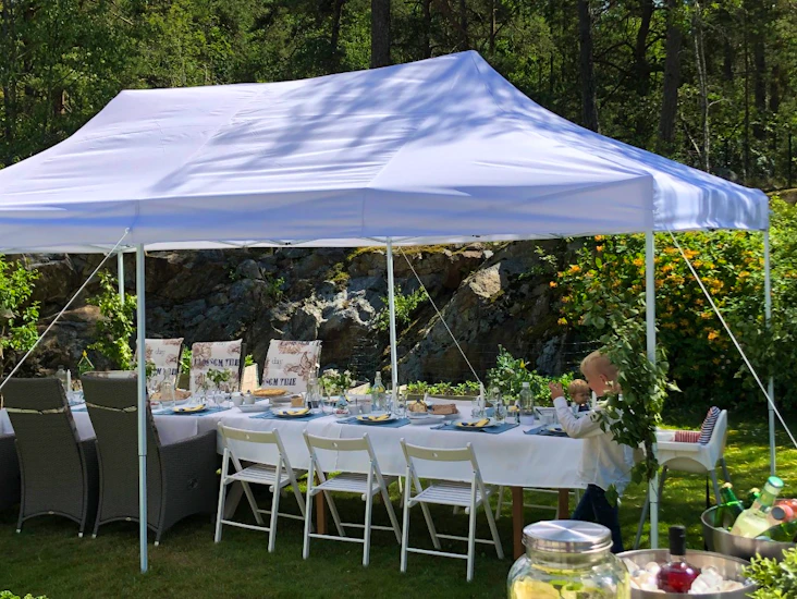 Partytält med sidodelar