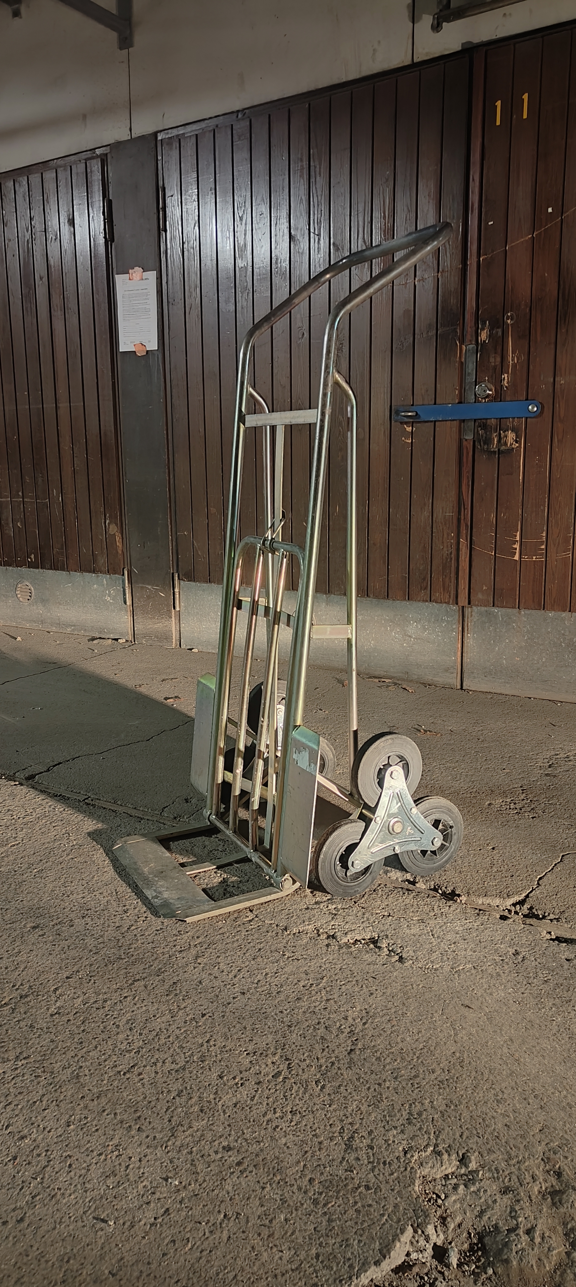 Jämäkät nokkakärryt, porrasmalli