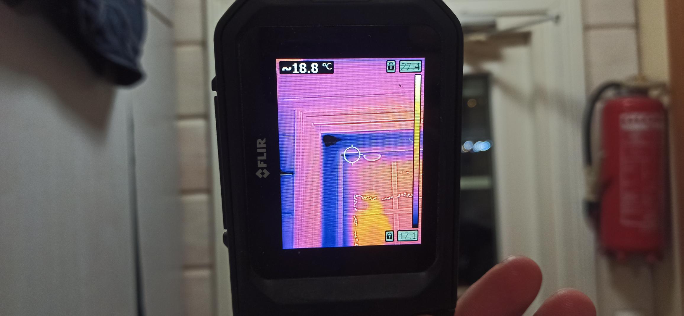 Lämpökamera flir c2