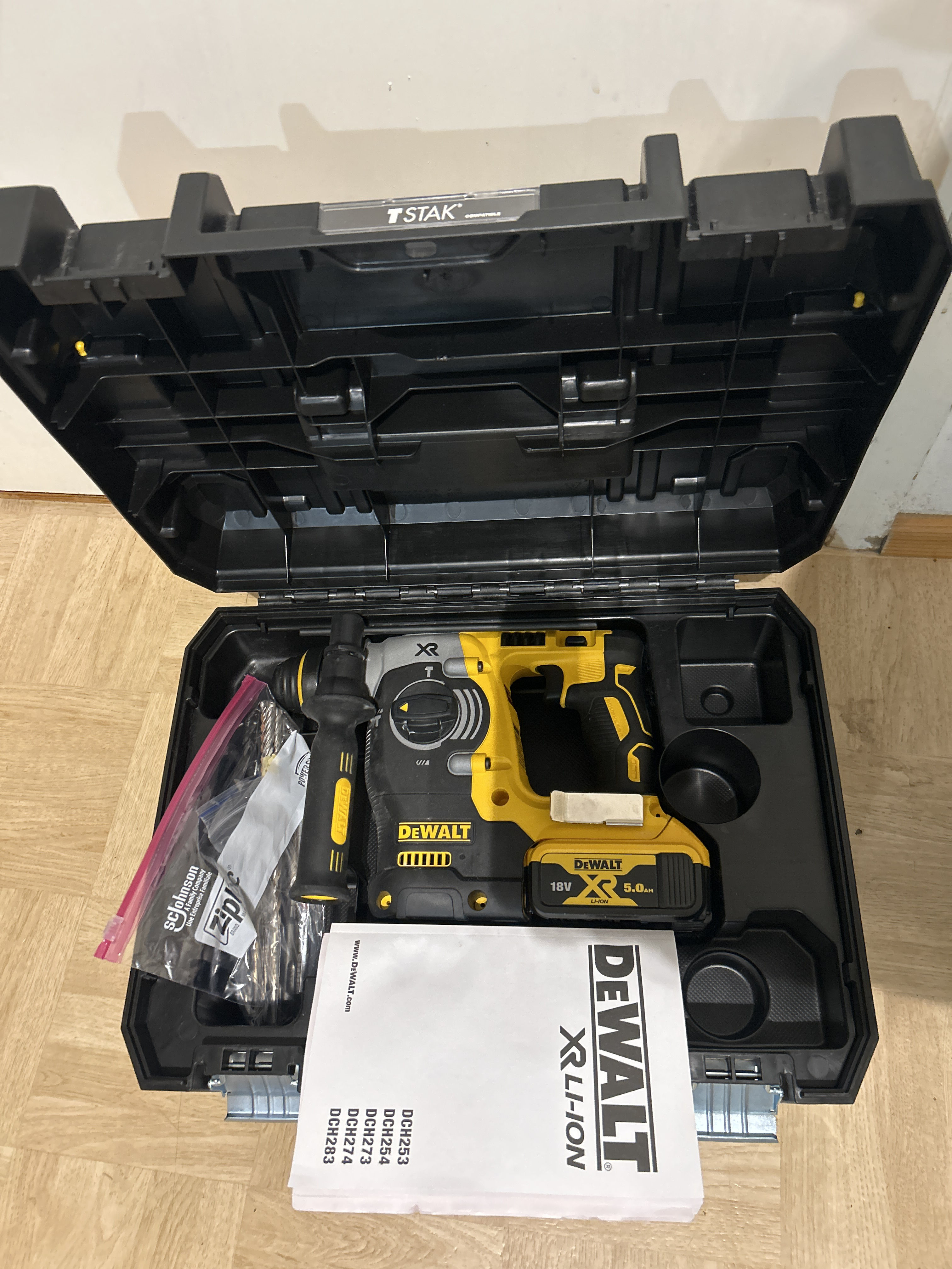 Dewalt akkuporavasara