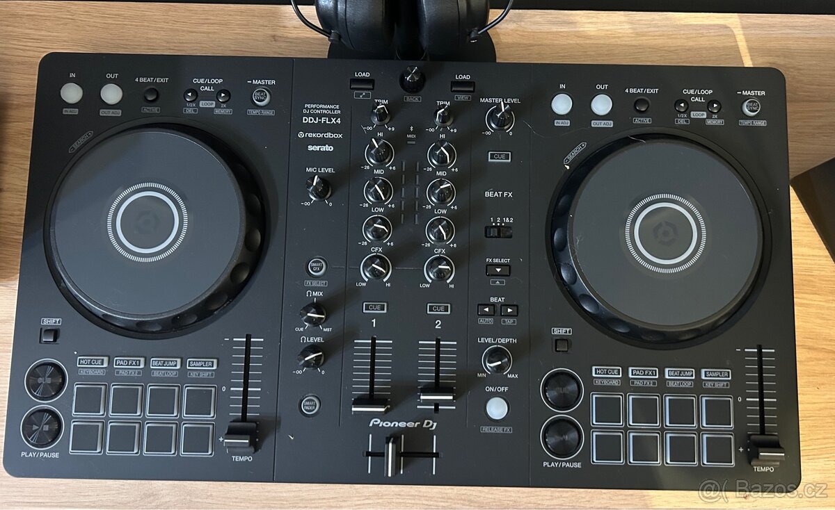 Pioneer flx4 dj deck