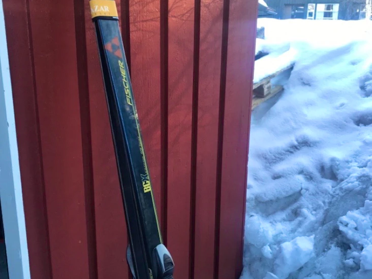 Fjellski med stålkant 190 cm