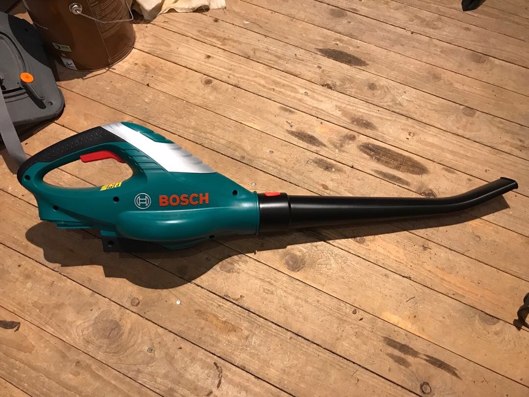 Sladdlös lövblås bosch