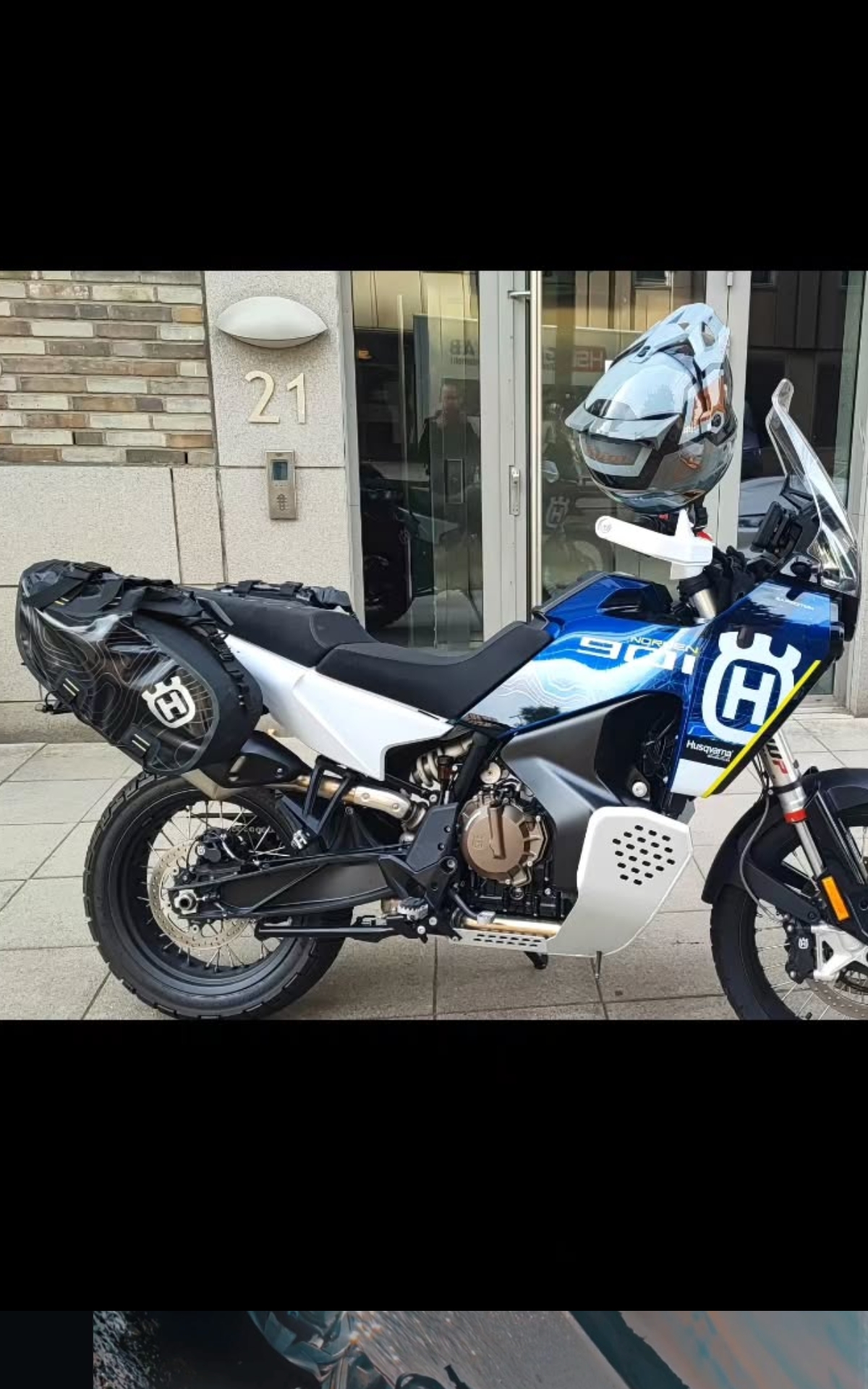 Husqvarna norden 901 expedition 