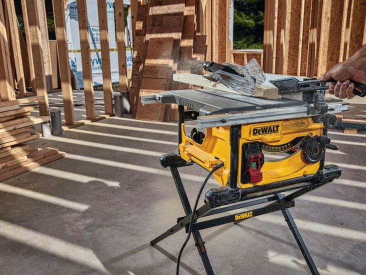 Kompakt og kraftig bordsag