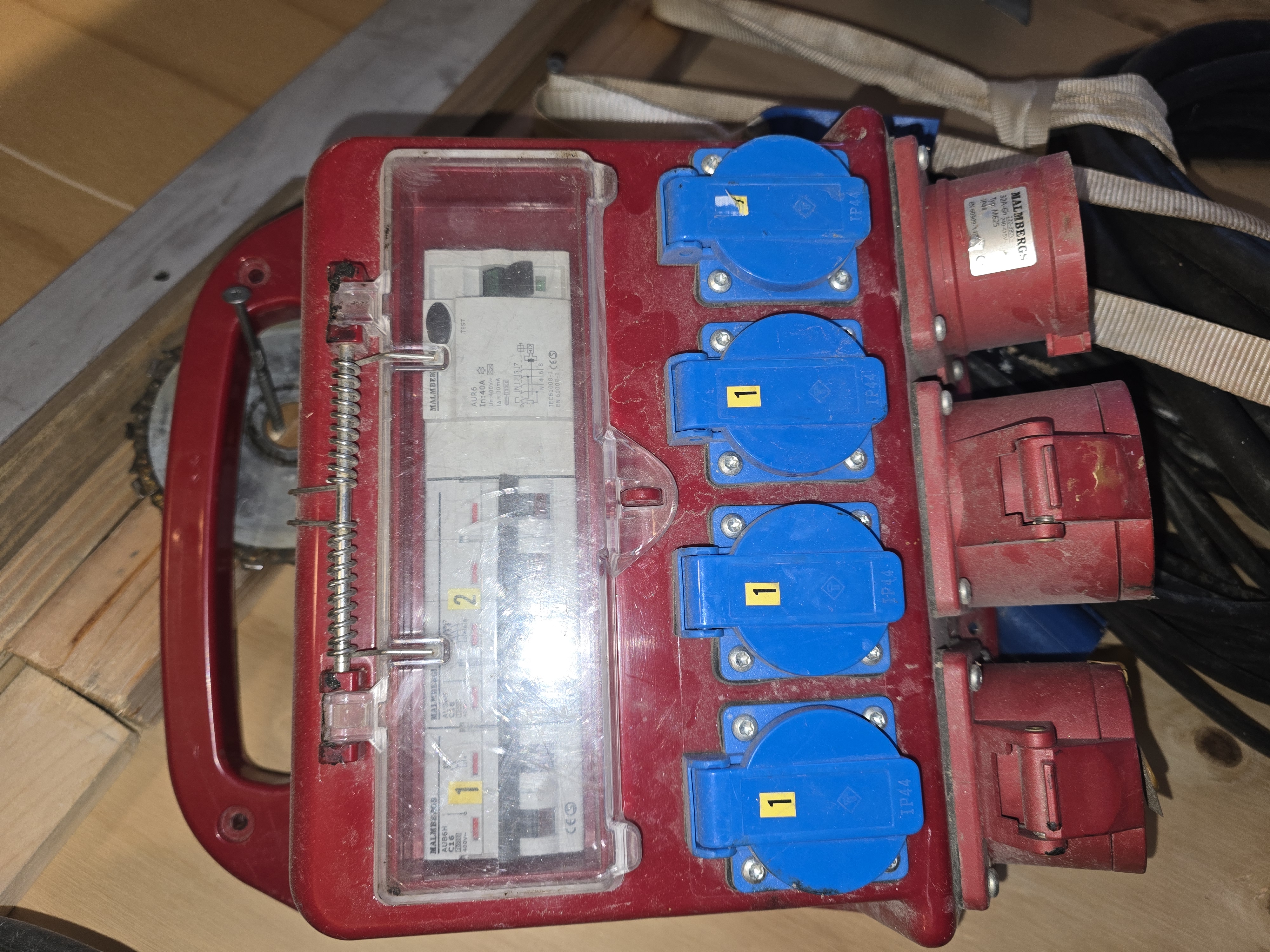 Fordelerboks 400v 32a