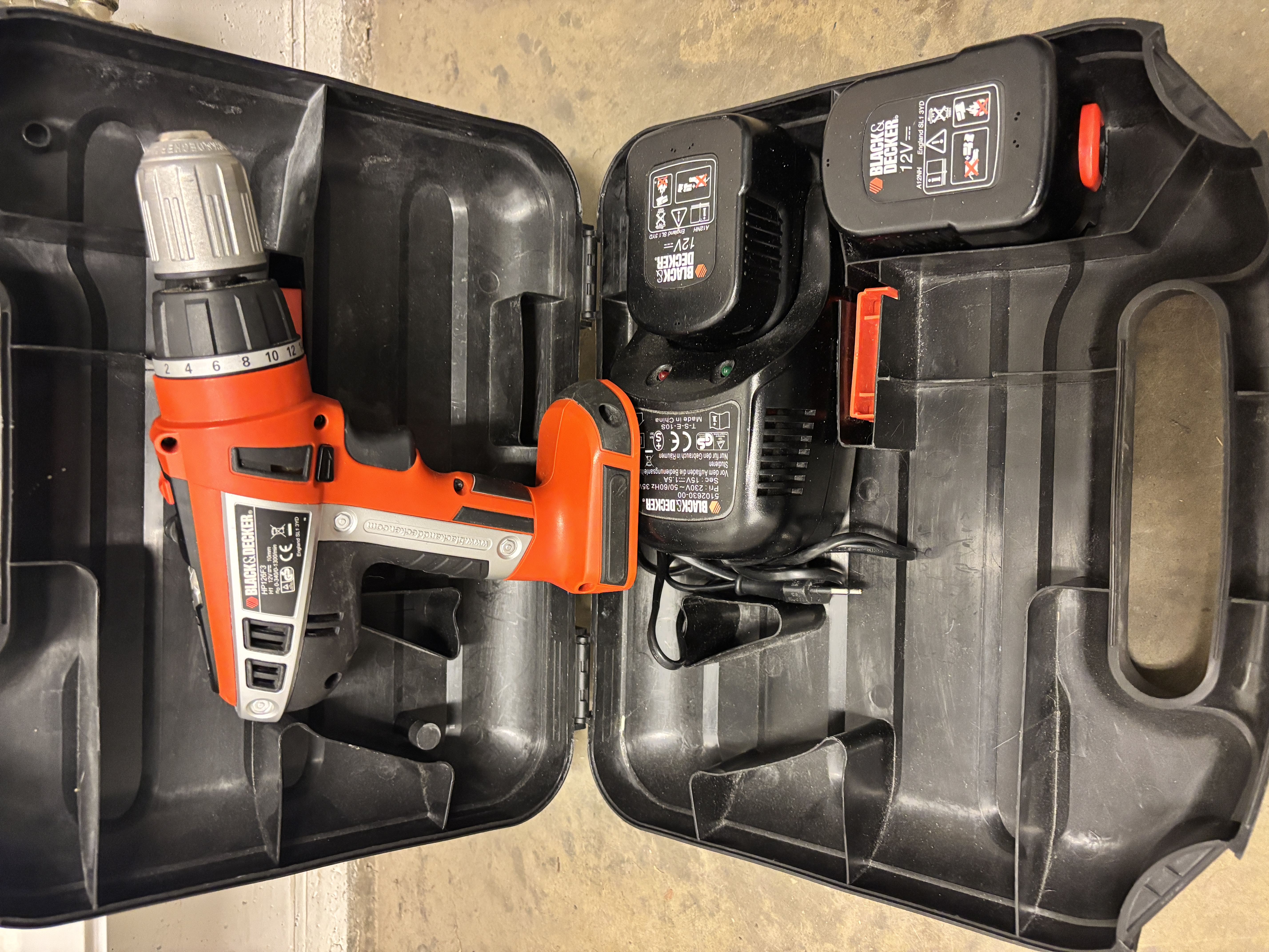 Black& decker hp126 f3 skruvdragare 12v