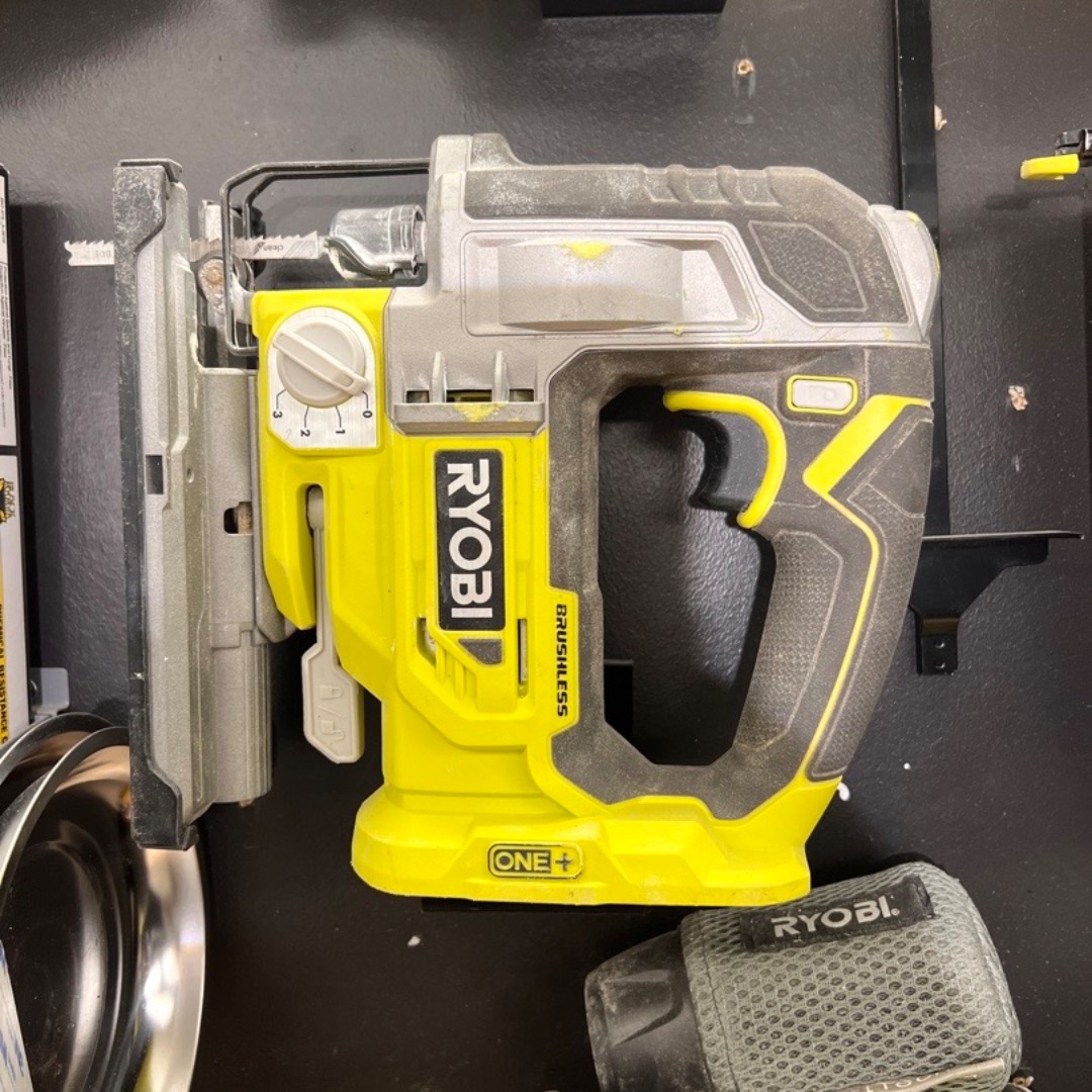 18v ryobi stikksag 