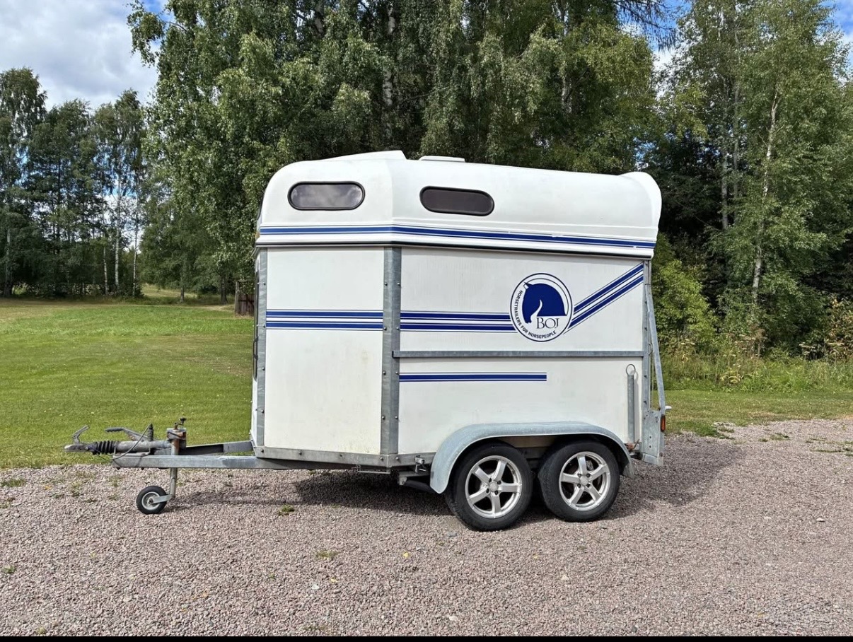 Hästtransport uthyres