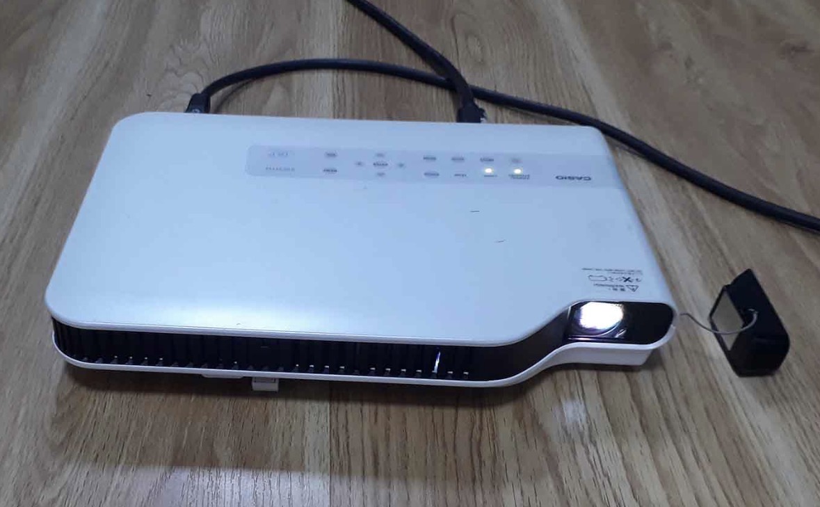 Projektor led 2500 lm