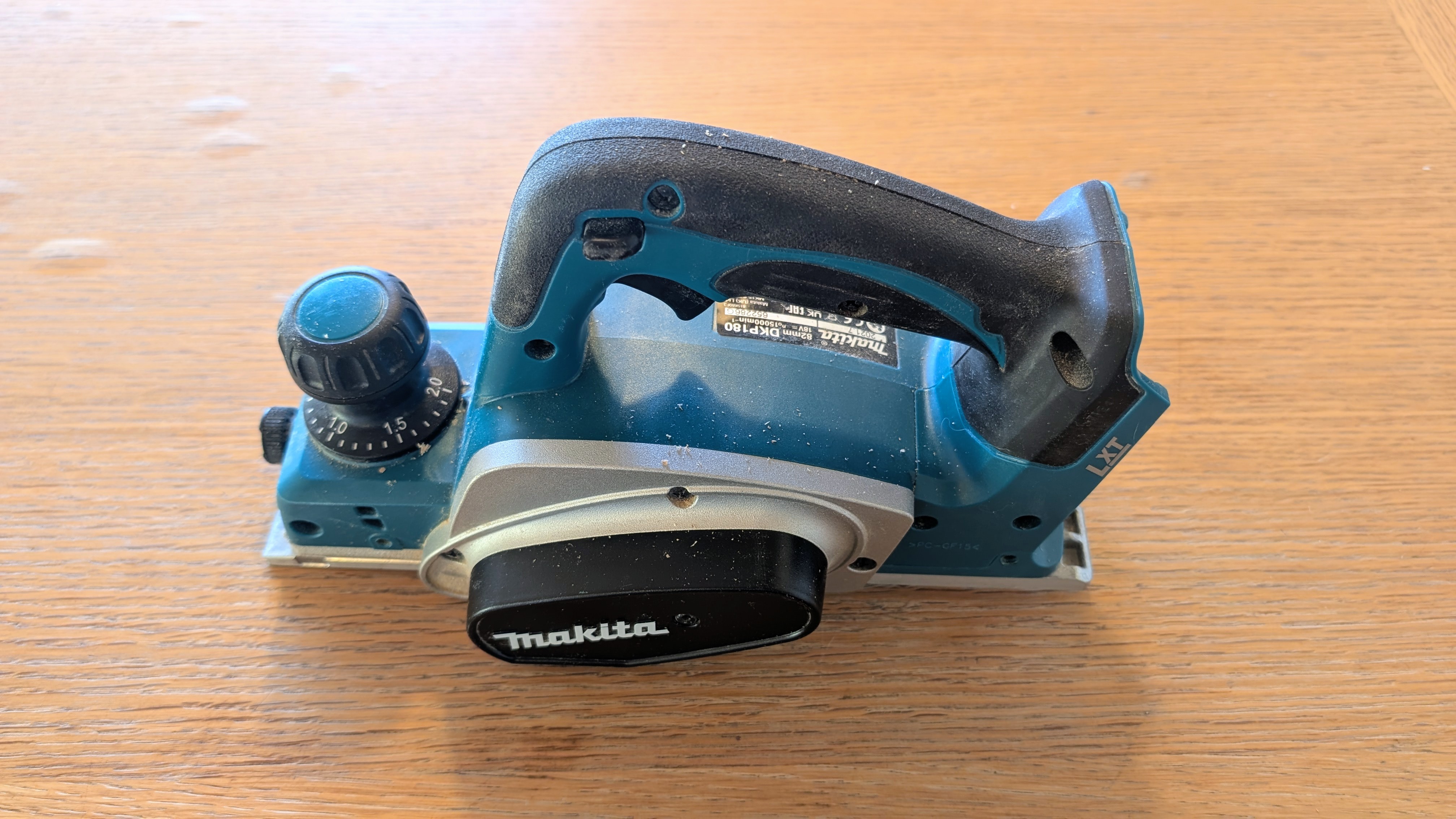 Makita dkp180 18v høvel 