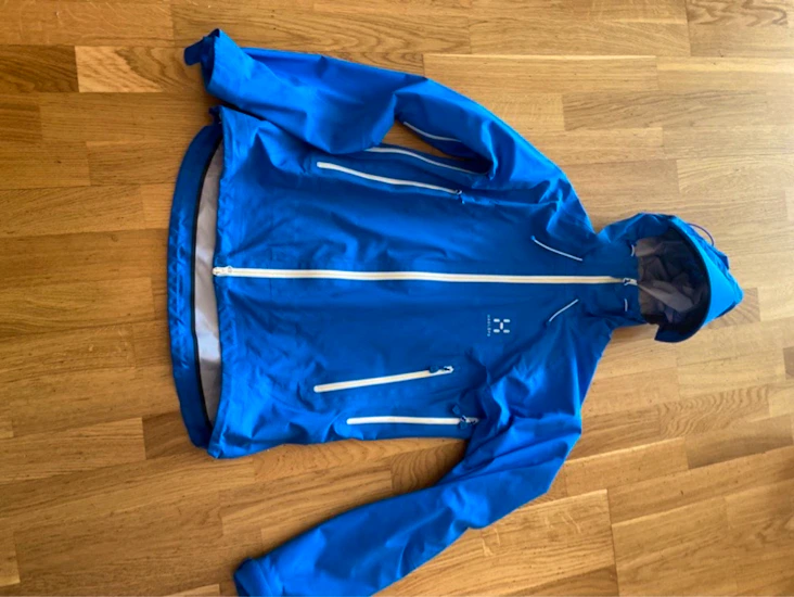 Skaljacka haglöfs rock spirit storlek m dam