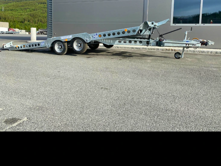 Biltransport henger.3500 kg totalt vekt.