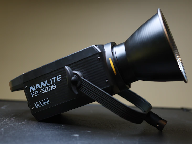 nanlite fs-300b – 2 stk med stativ og softboks (grid)