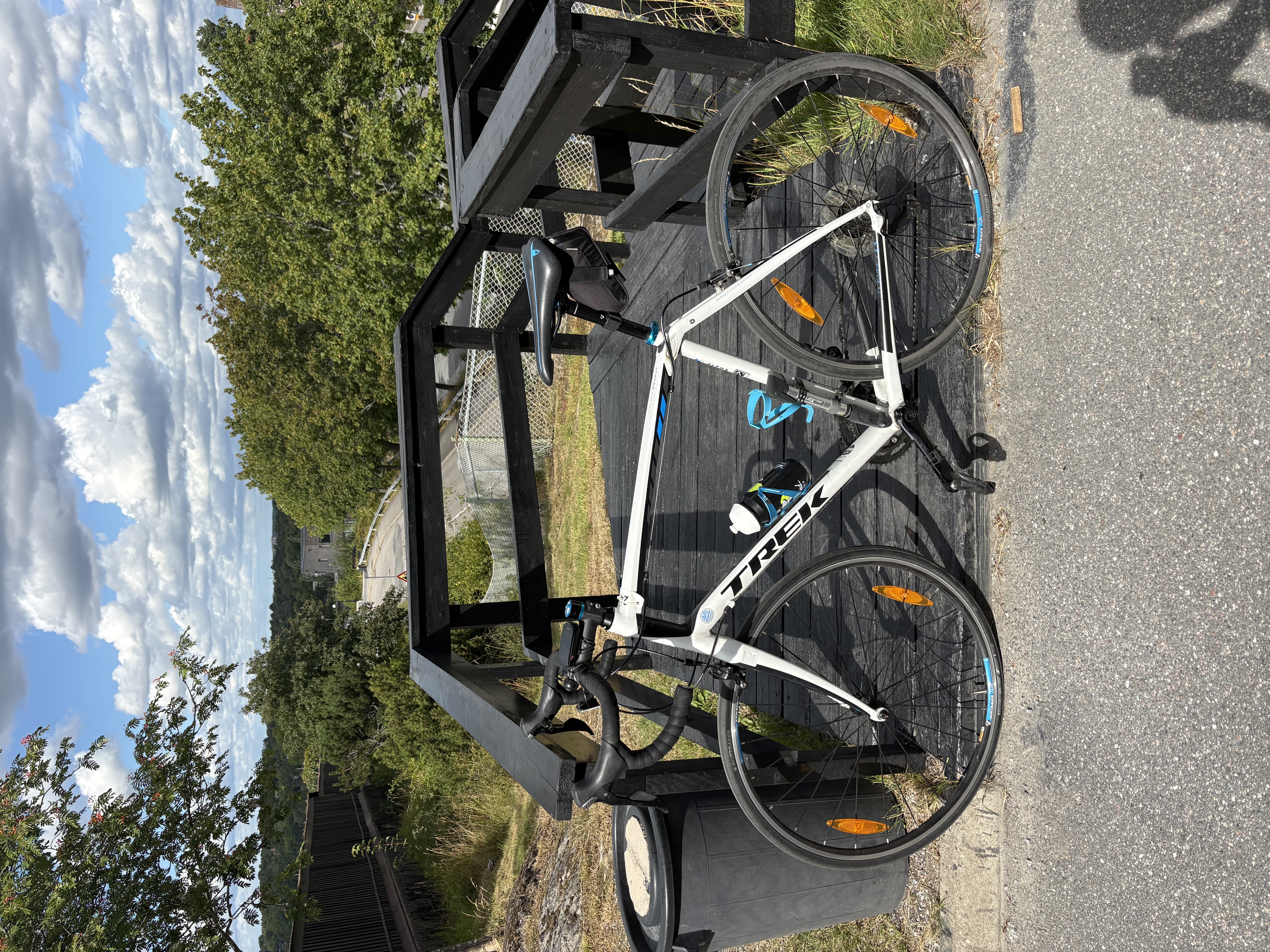 Trek trek domane 2.3 – landsvägscykel (60 cm) med garmin gps
