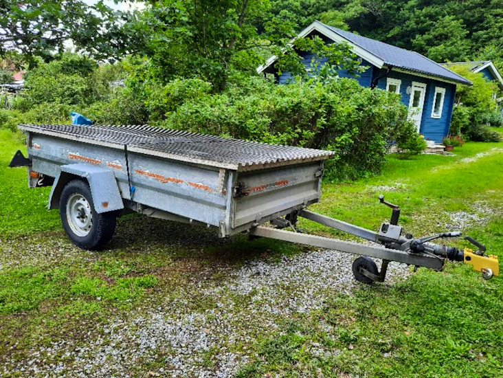 Tippbar släpvagn