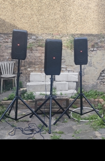 3x jbl partybox speakers 