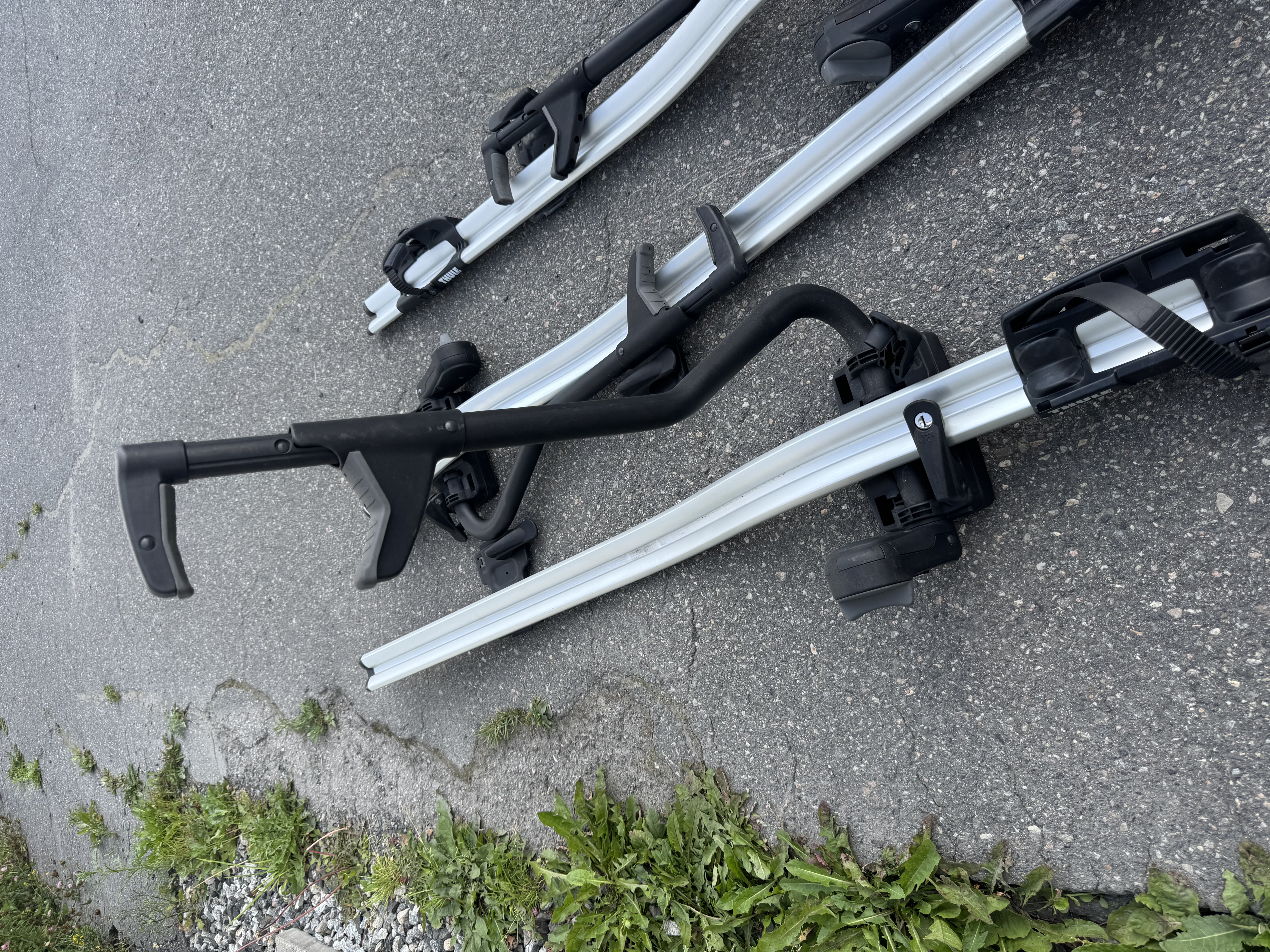 Thule sykkelstativ til tak leies ut