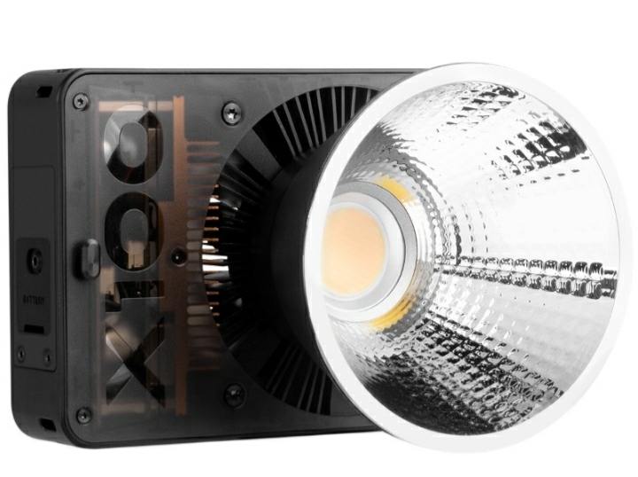 Zhiyun molus x100 + light dome, bowens mount adaptor and 100w power bank