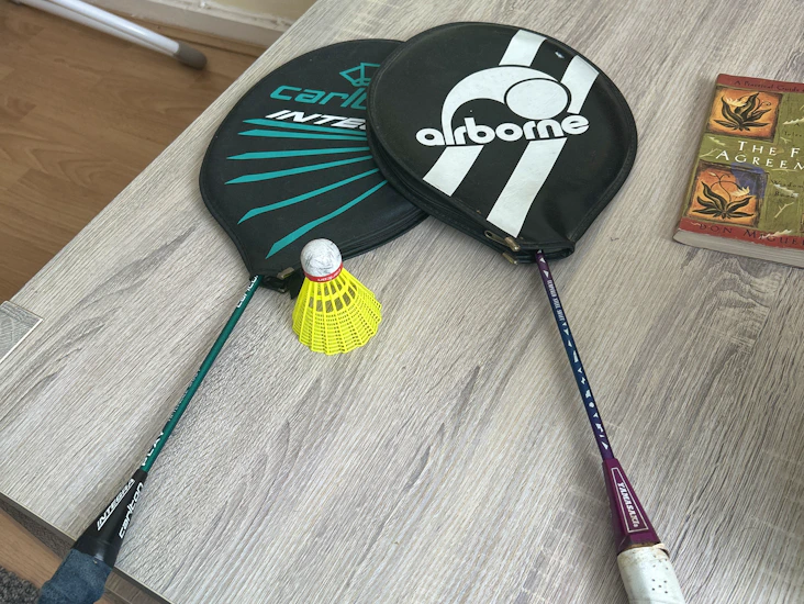 1 badminton racket