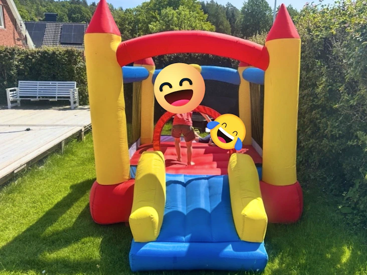 Hoppborg 3x3 med rutschkana