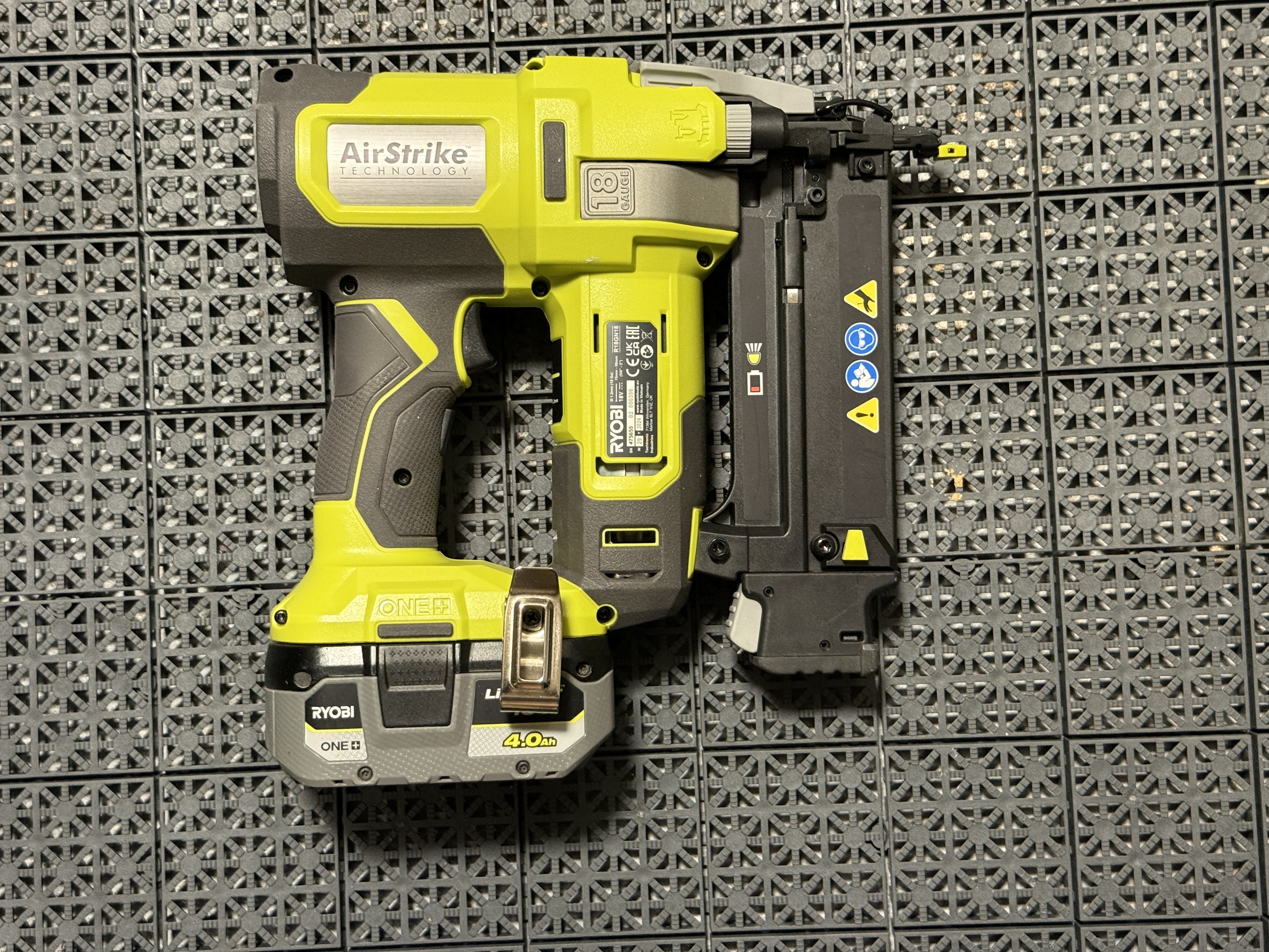 Ryobi dykkertpistol