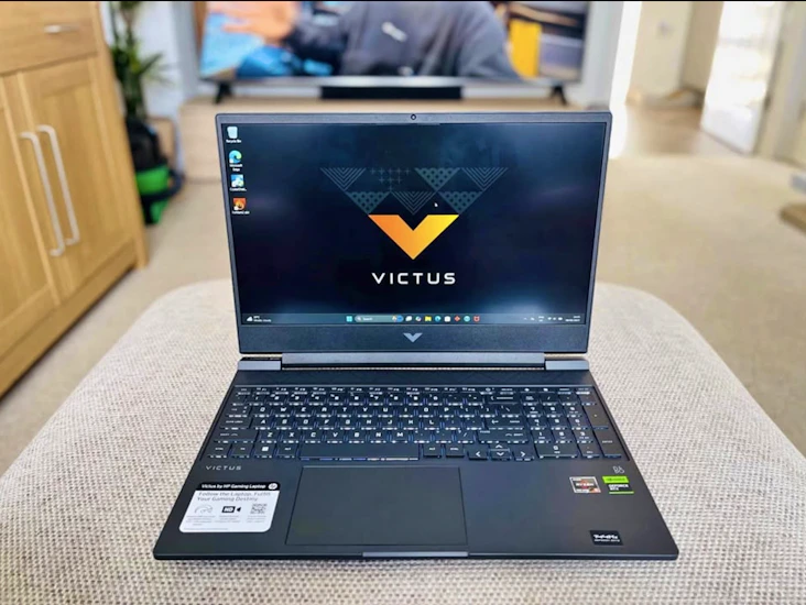 Powerful gaming/editing laptop! ideal for students!