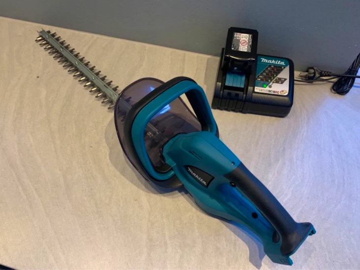 Makita 18v kraftfull häcksax