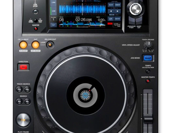 Full 3k rms system pioneer/mackie with stand