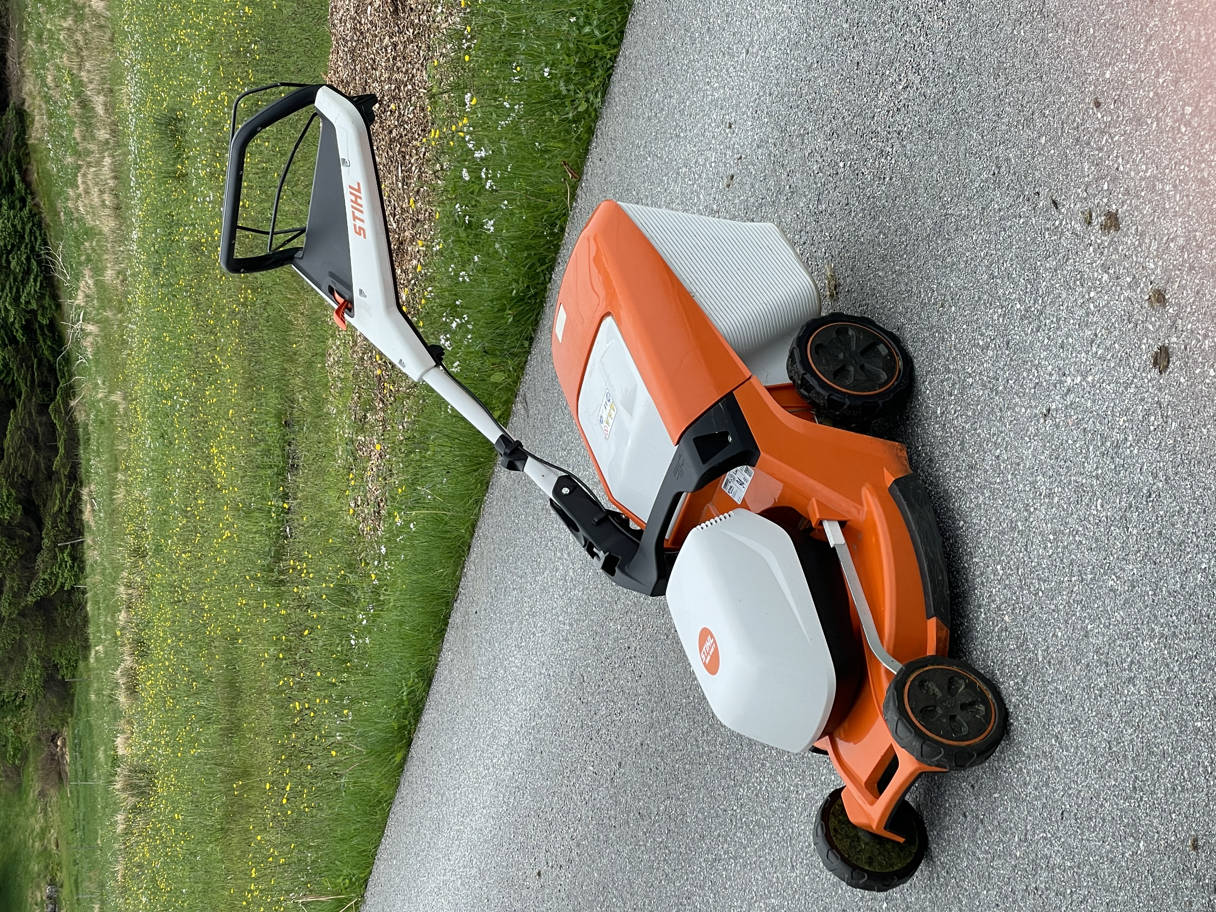 Elektrisk, kraftig gressklipper 