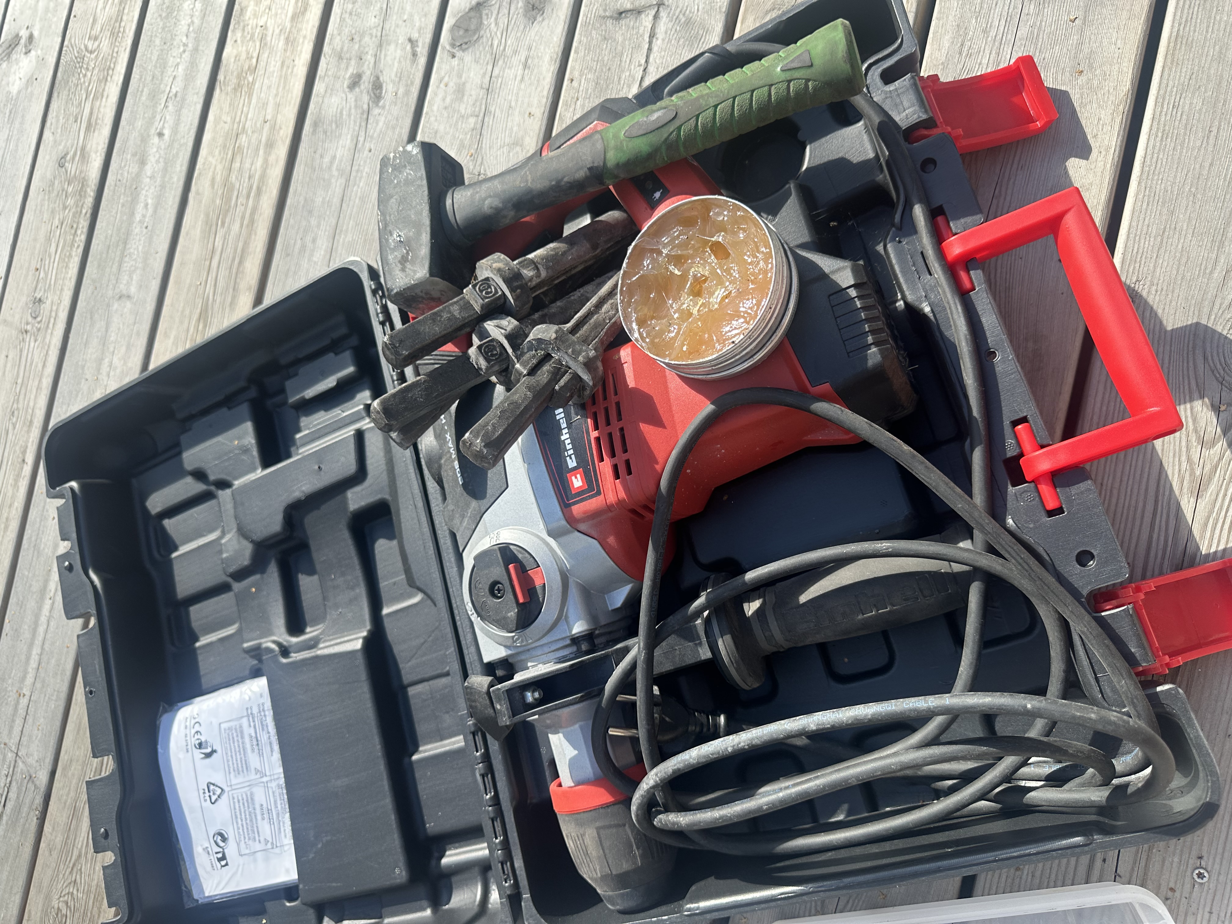 Stenspräckarkit med kilar