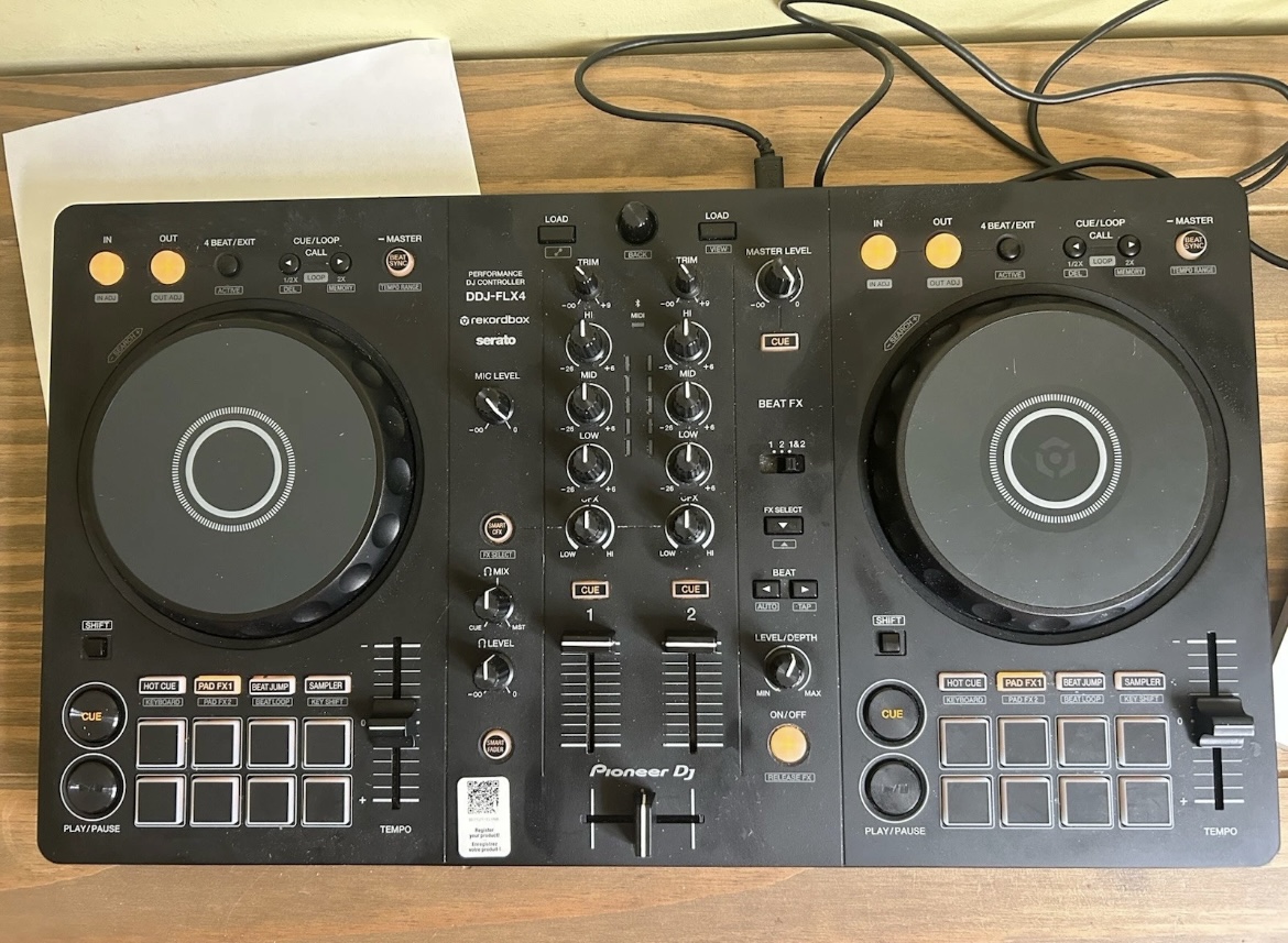 Ddj flx 4