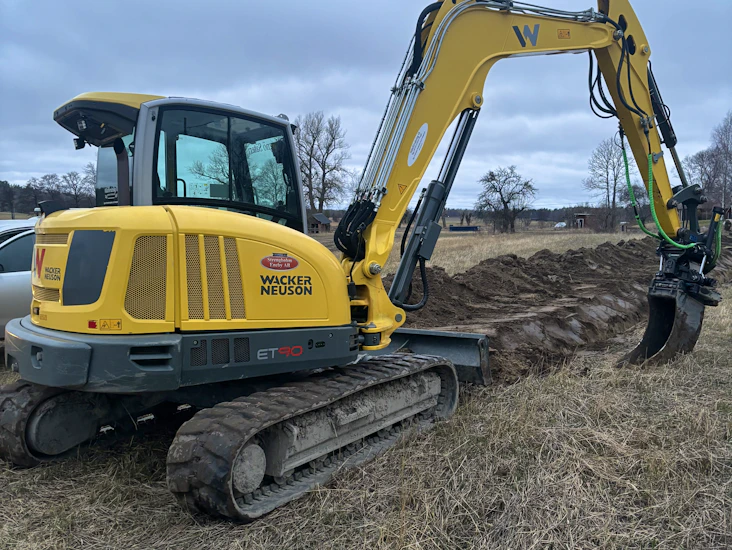 Bandgrävare 9 ton et90 med skopor