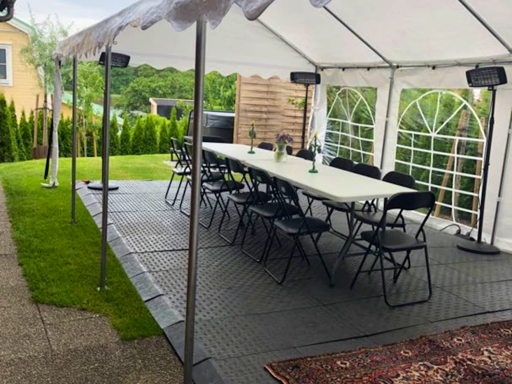 Bord och stolar för 6 personer