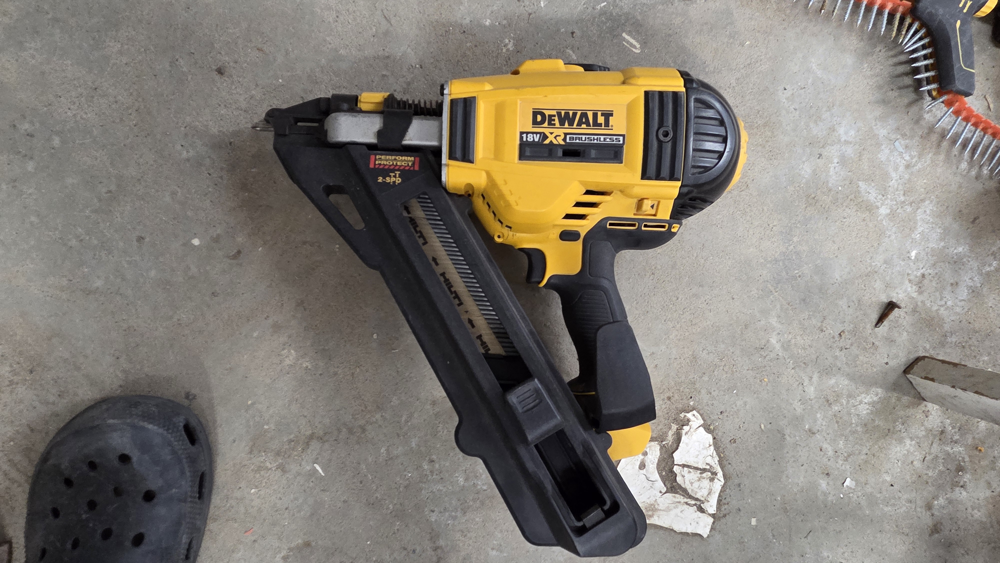 Dewalt spikpistol 