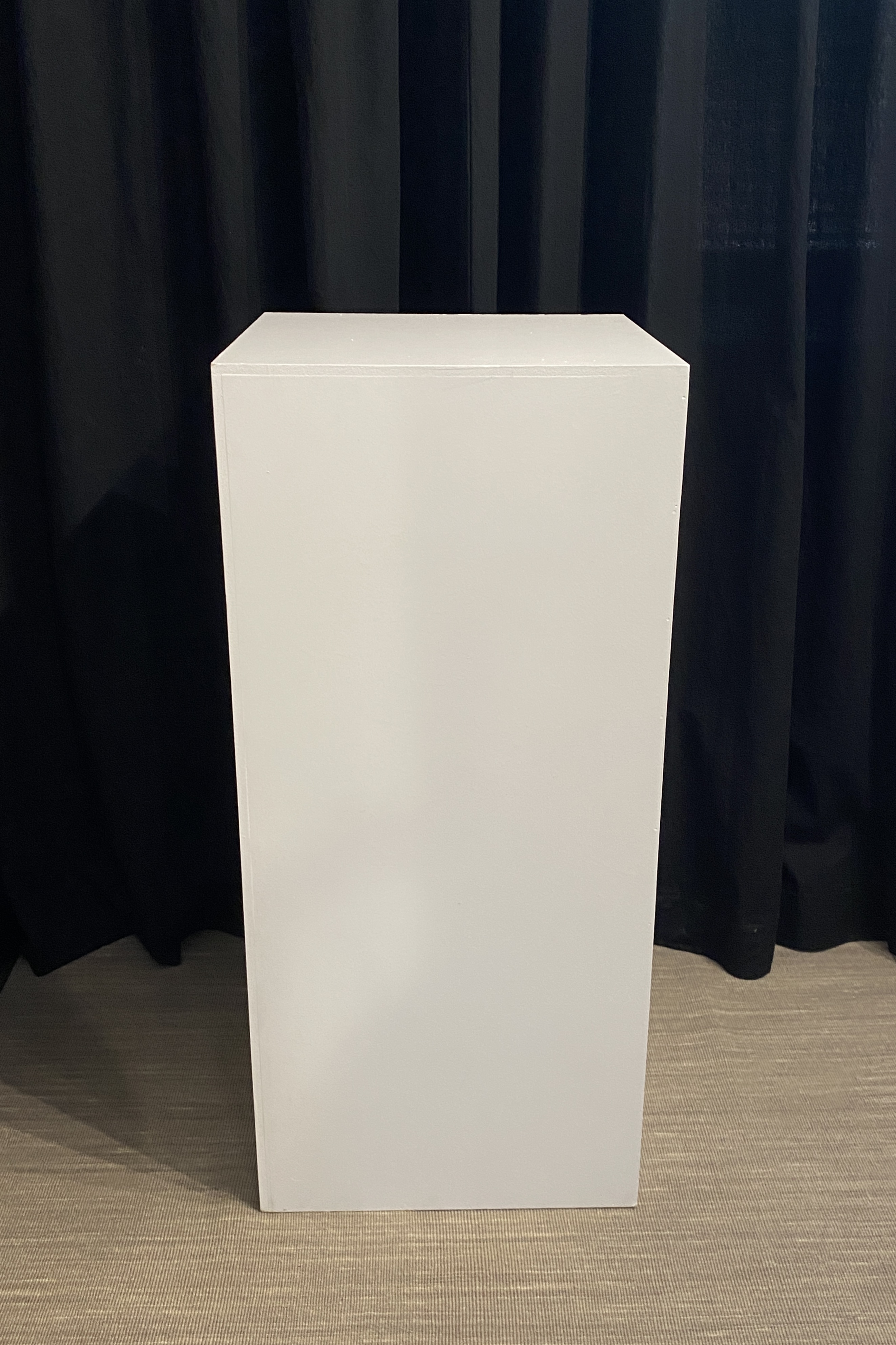 White plinth  (41cm x 41cm) 
